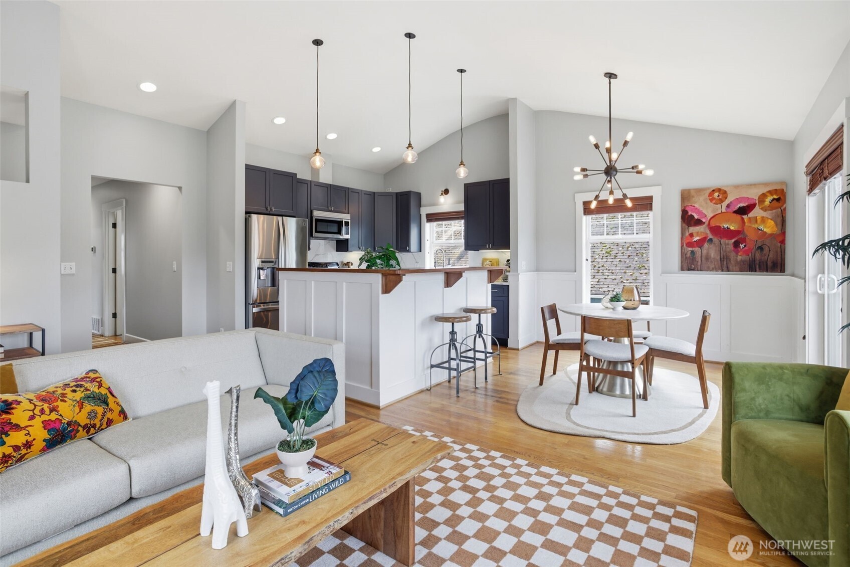 4606 41St Avenue S, Seattle, WA 98118