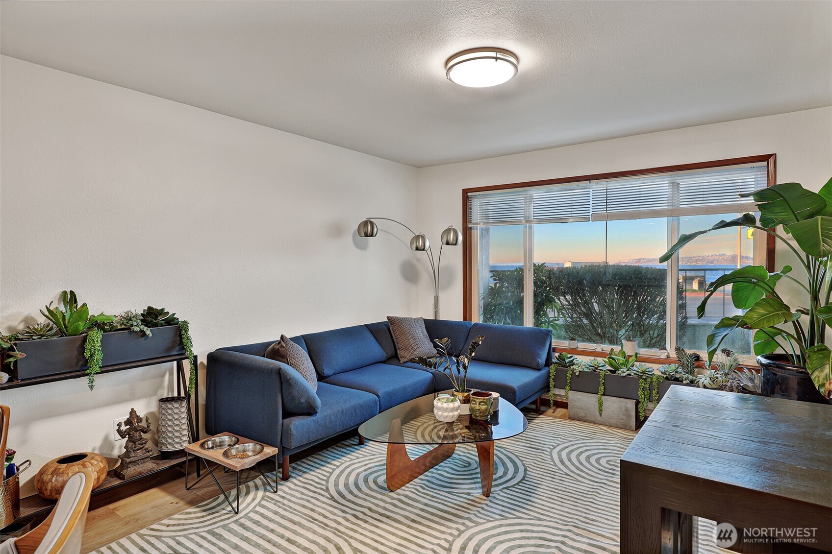 2440 Alki Avenue SW, Seattle, WA 98116