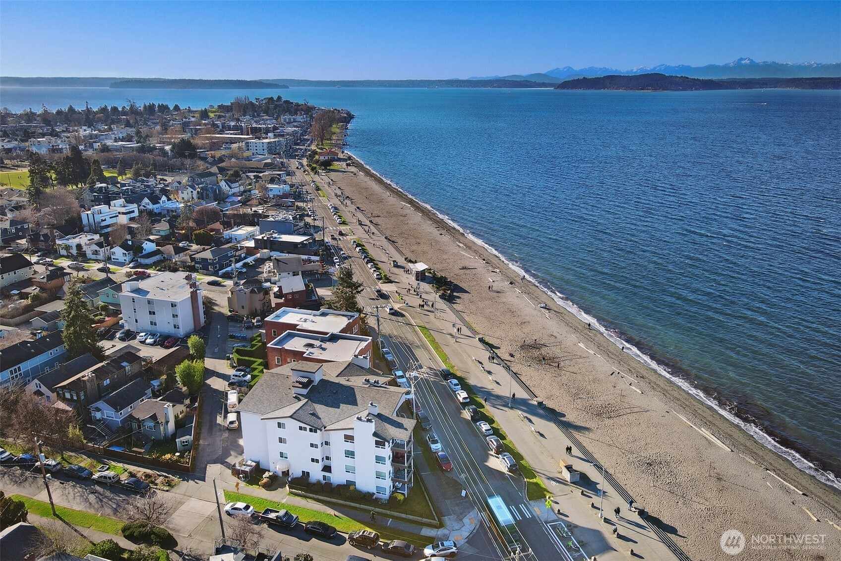 2440 Alki Avenue SW, Seattle, WA 98116