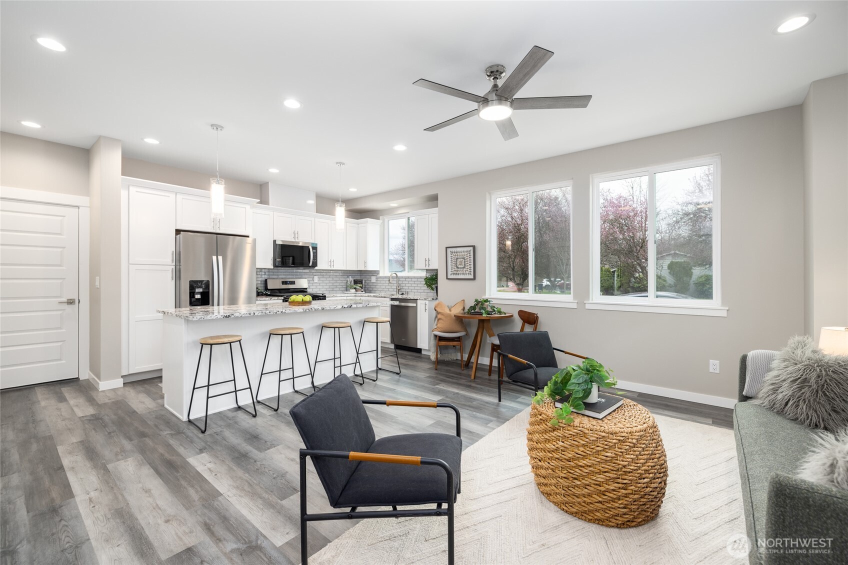 1515 N Waugh Road #B, Mount Vernon, WA 98273