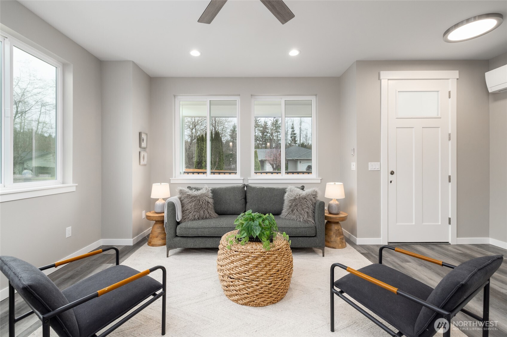 1515 N Waugh Road #B, Mount Vernon, WA 98273