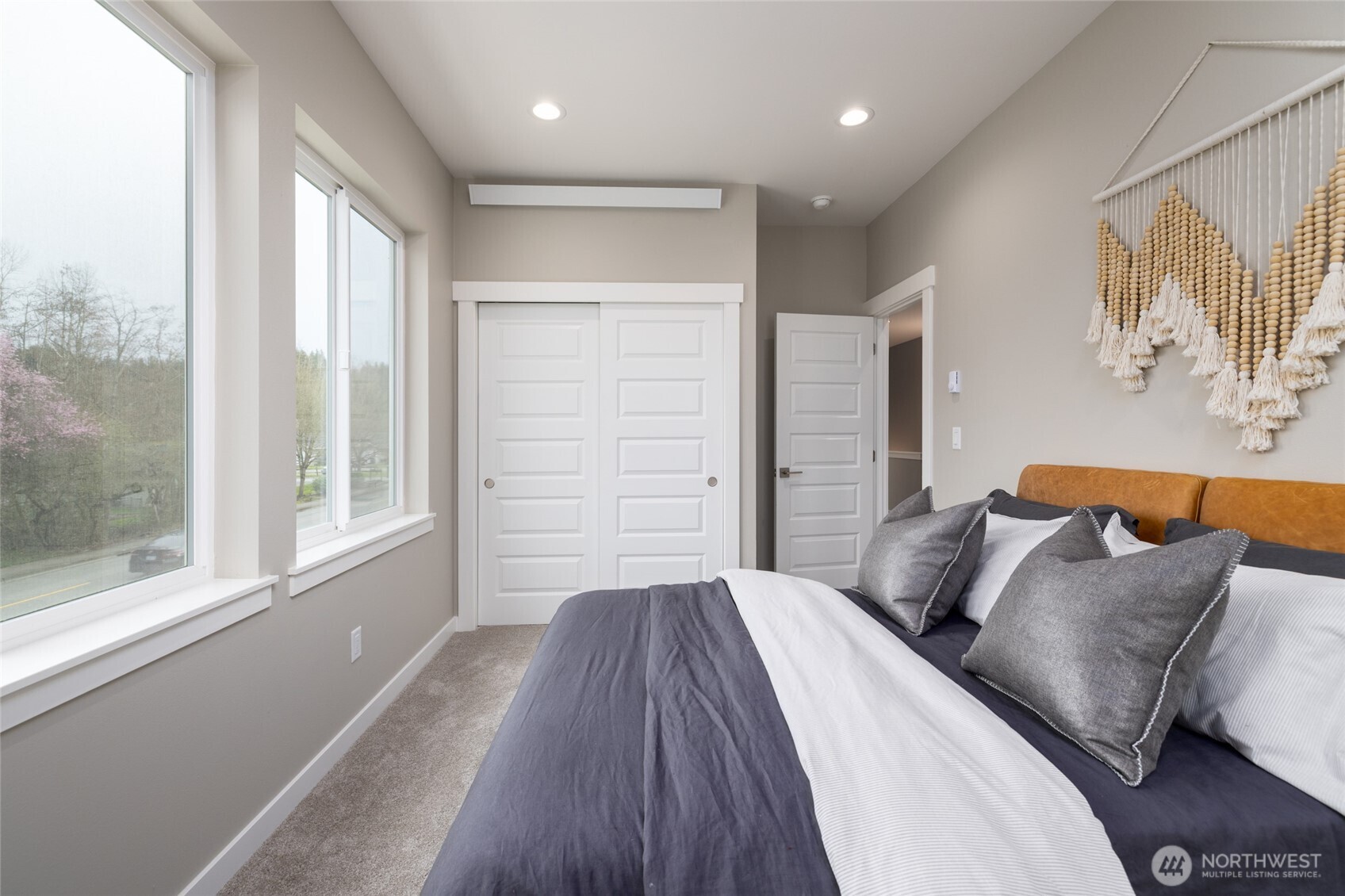 1515 N Waugh Road #B, Mount Vernon, WA 98273