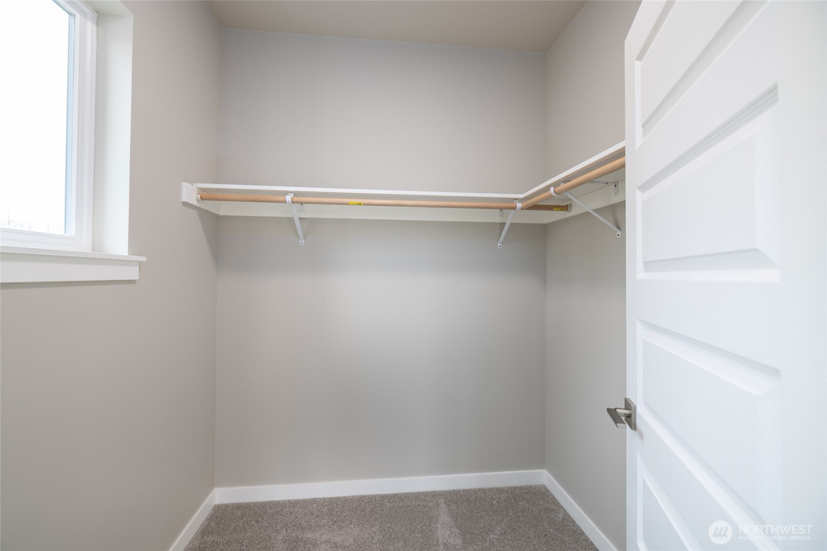 1515 N Waugh Road #B, Mount Vernon, WA 98273