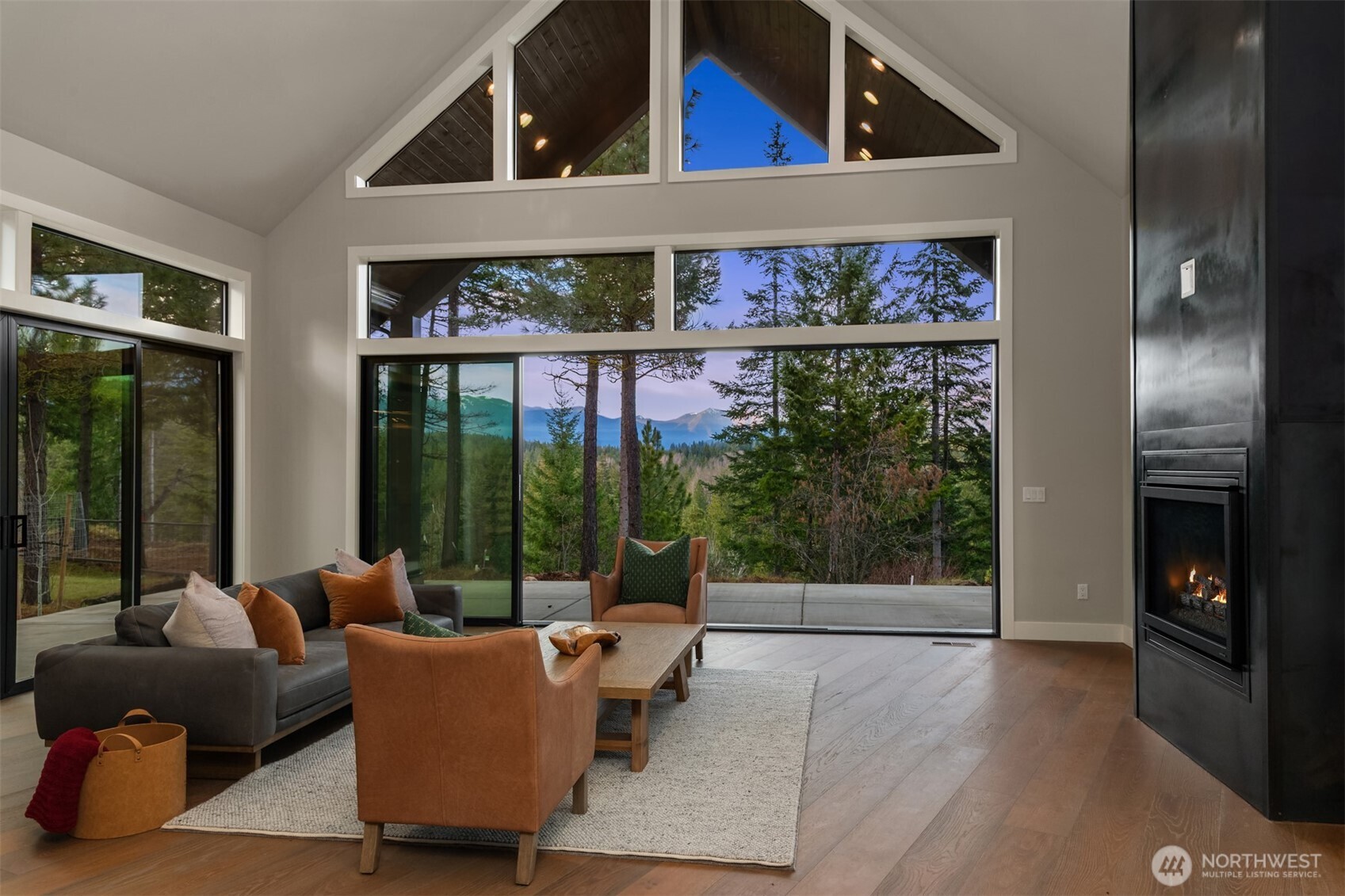 831 Gold Leaf Lane , Cle Elum, WA 98922