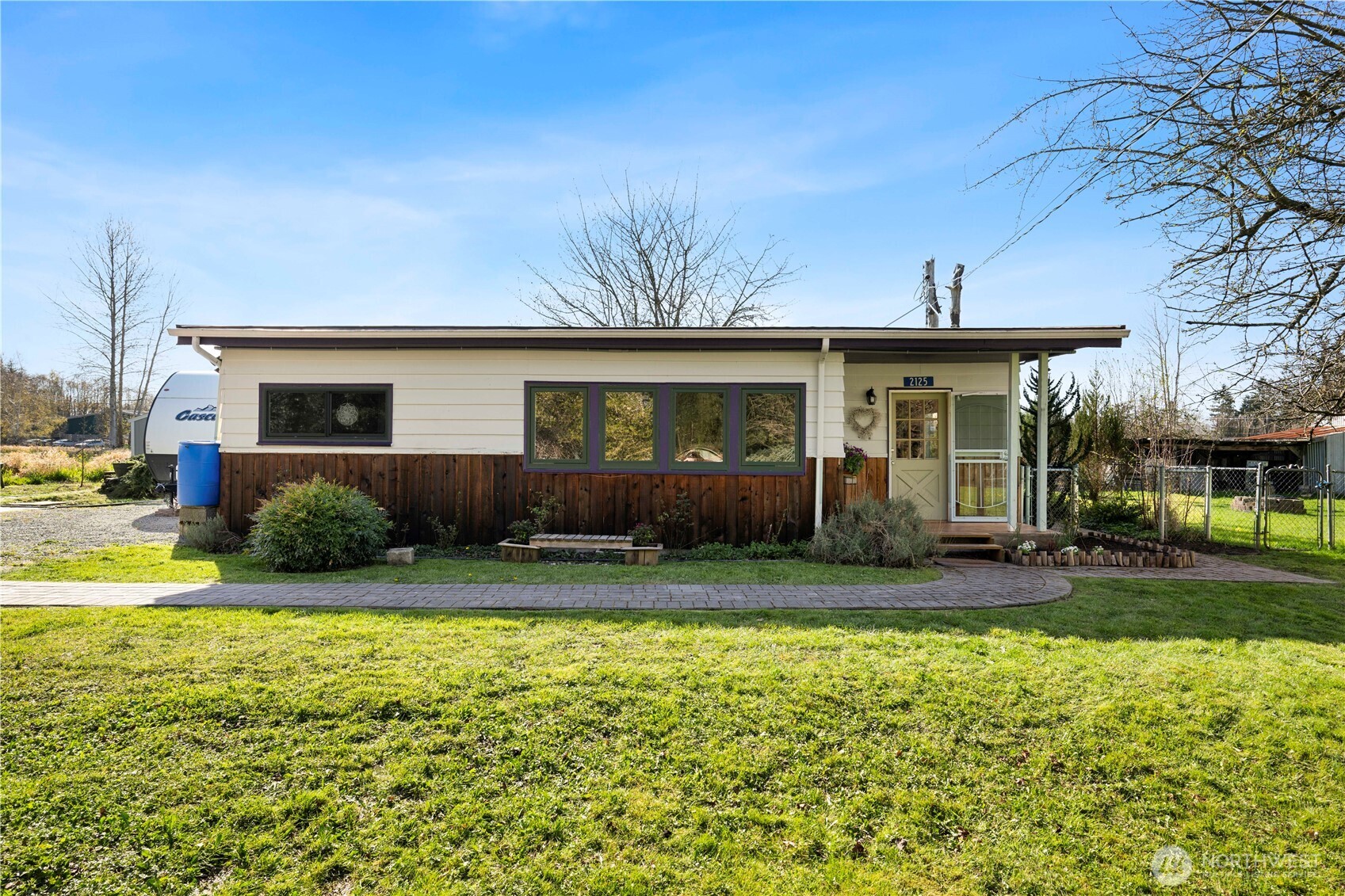 2125 Gunn Road , Mount Vernon, WA 98273