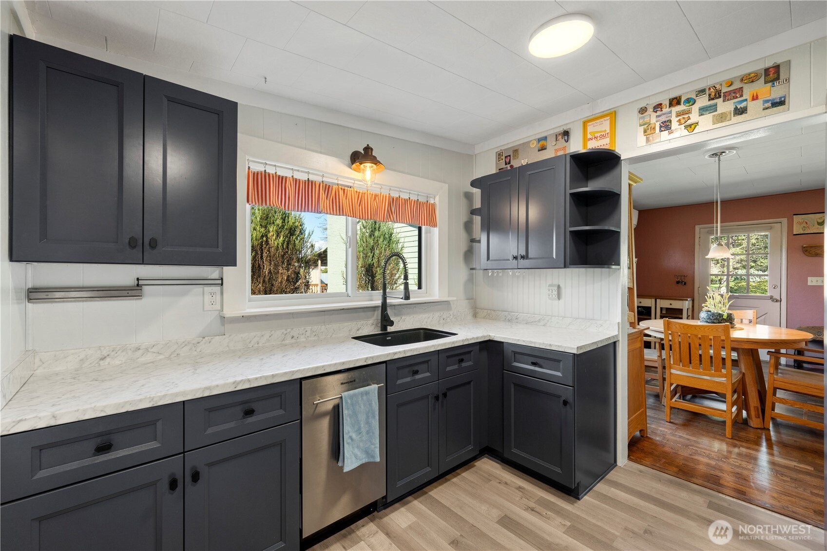 2125 Gunn Road , Mount Vernon, WA 98273