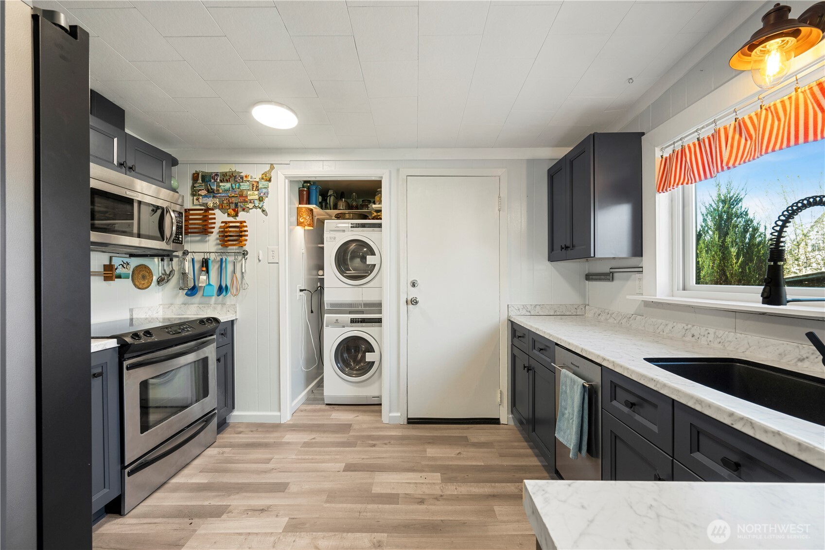 2125 Gunn Road , Mount Vernon, WA 98273