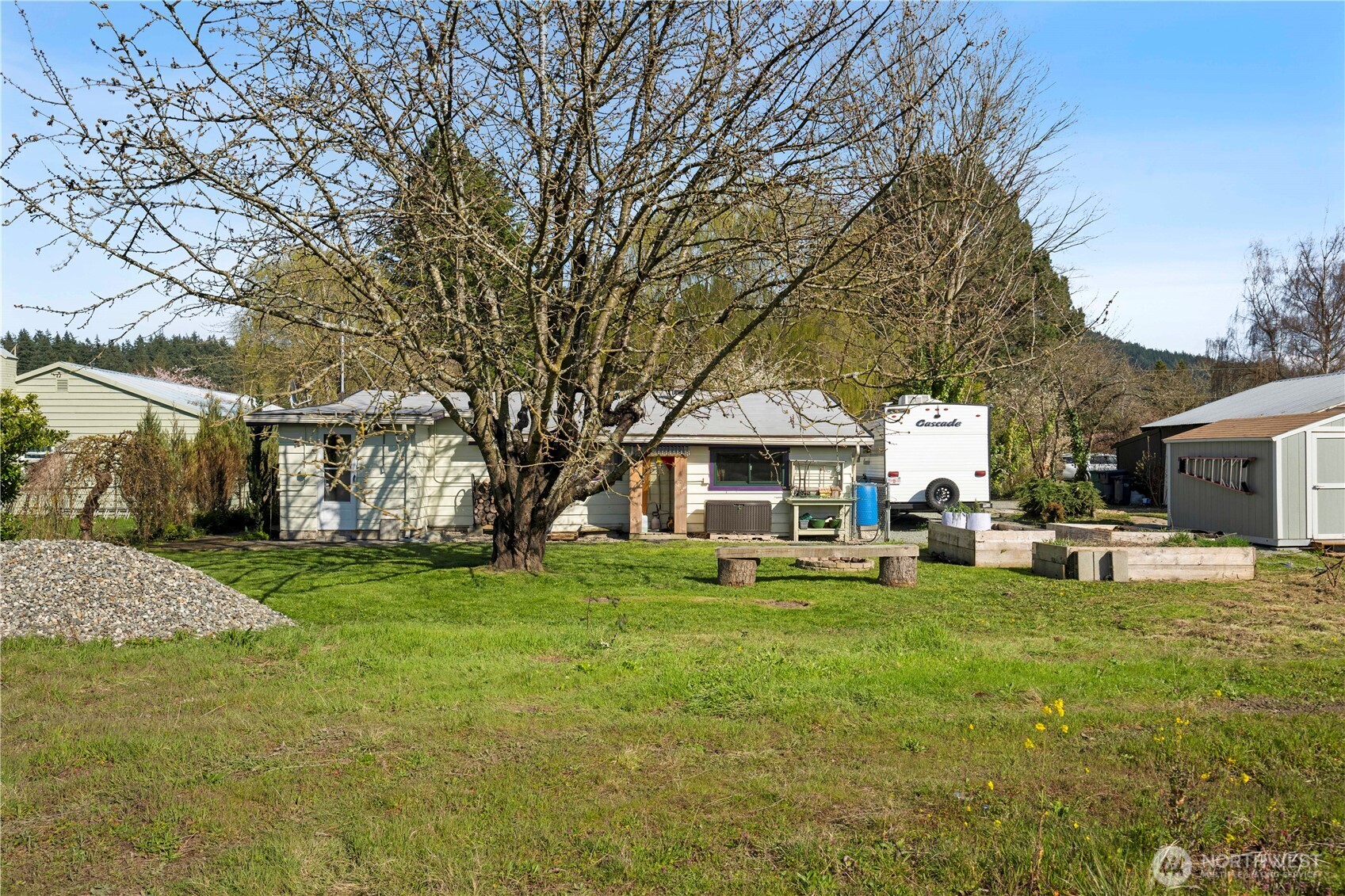 2125 Gunn Road , Mount Vernon, WA 98273