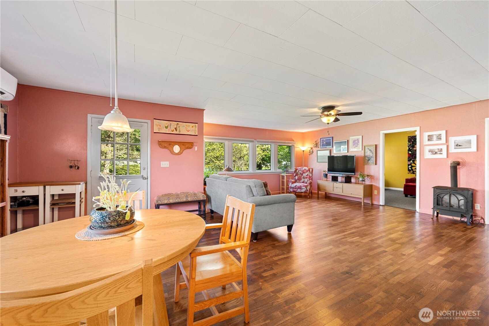 2125 Gunn Road , Mount Vernon, WA 98273