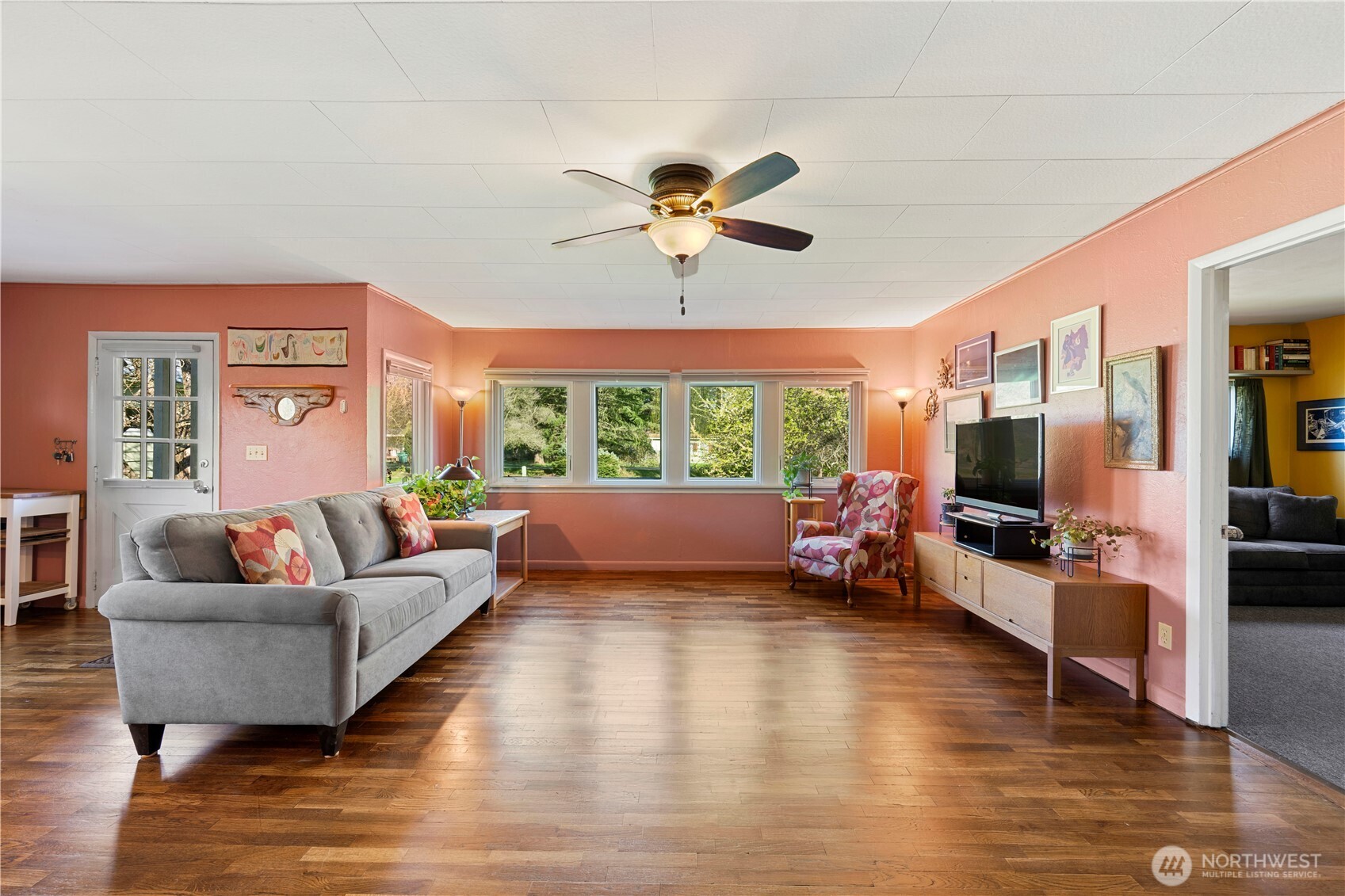 2125 Gunn Road , Mount Vernon, WA 98273