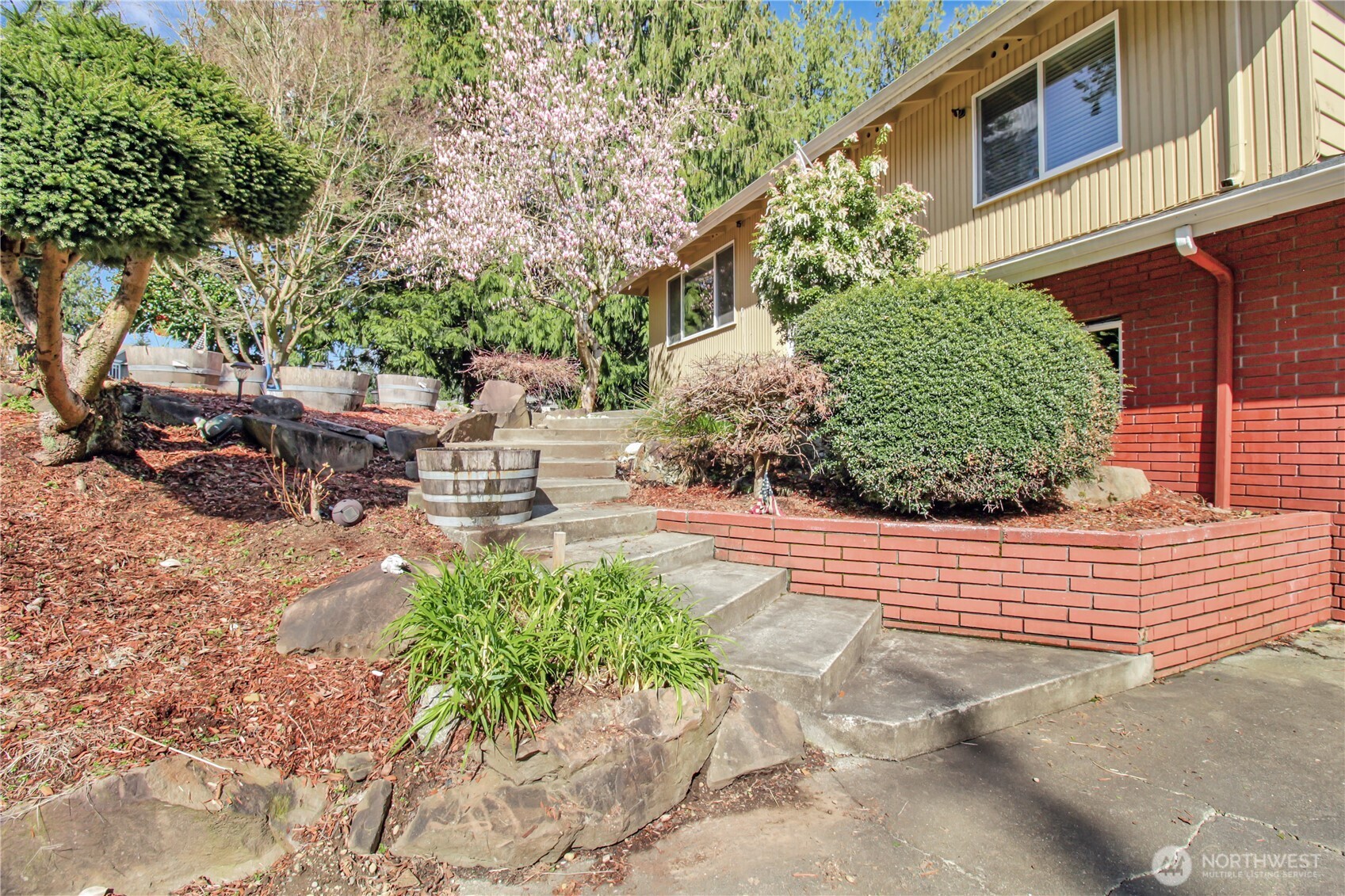 12001 Robinhood Lane , Snohomish, WA 98290