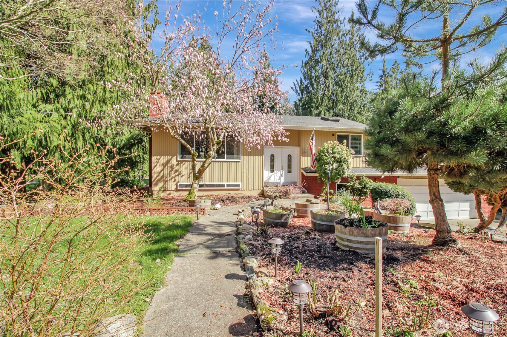 12001 Robinhood Lane , Snohomish, WA 98290