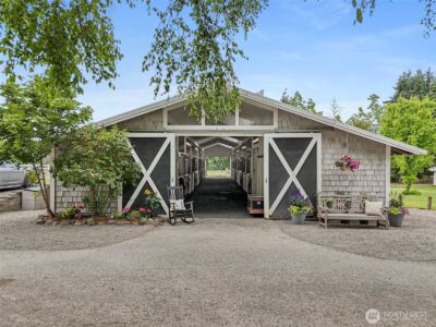 20722 SE 34th Street #2, Sammamish, WA 98075