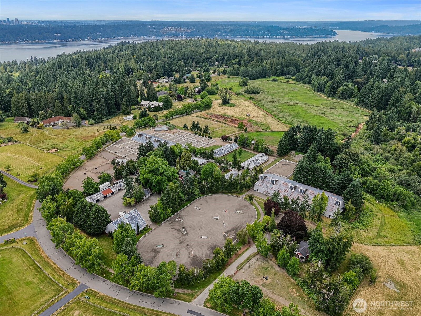 20722 SE 34th Street #2, Sammamish, WA 98075