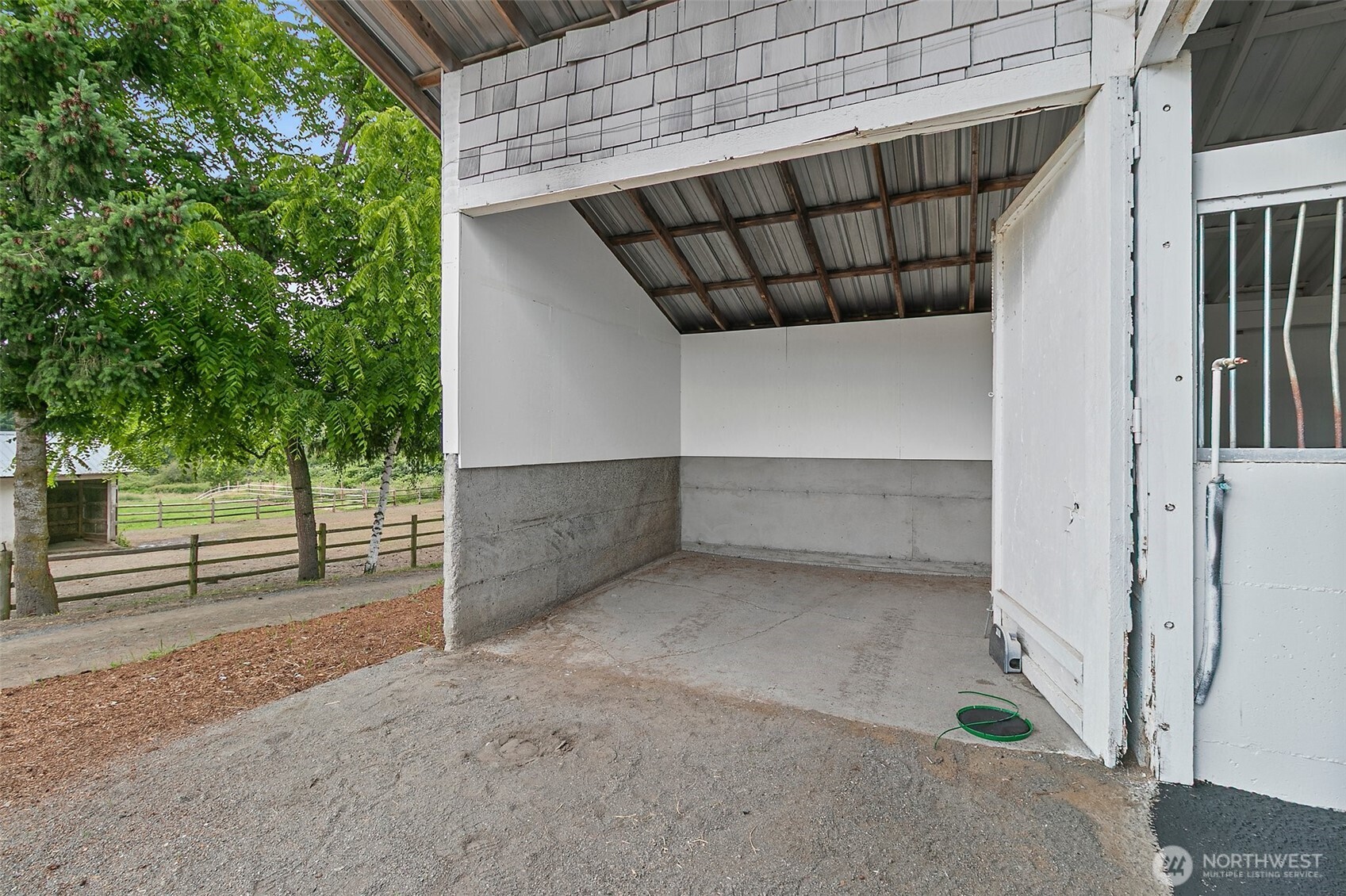 20722 SE 34th Street #2, Sammamish, WA 98075