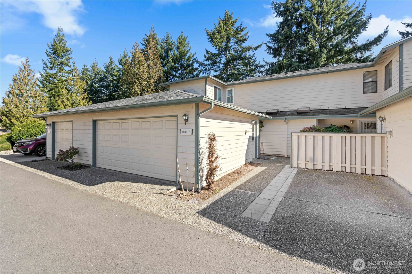 11045 SE 249th Court #2B, Kent, WA 98030