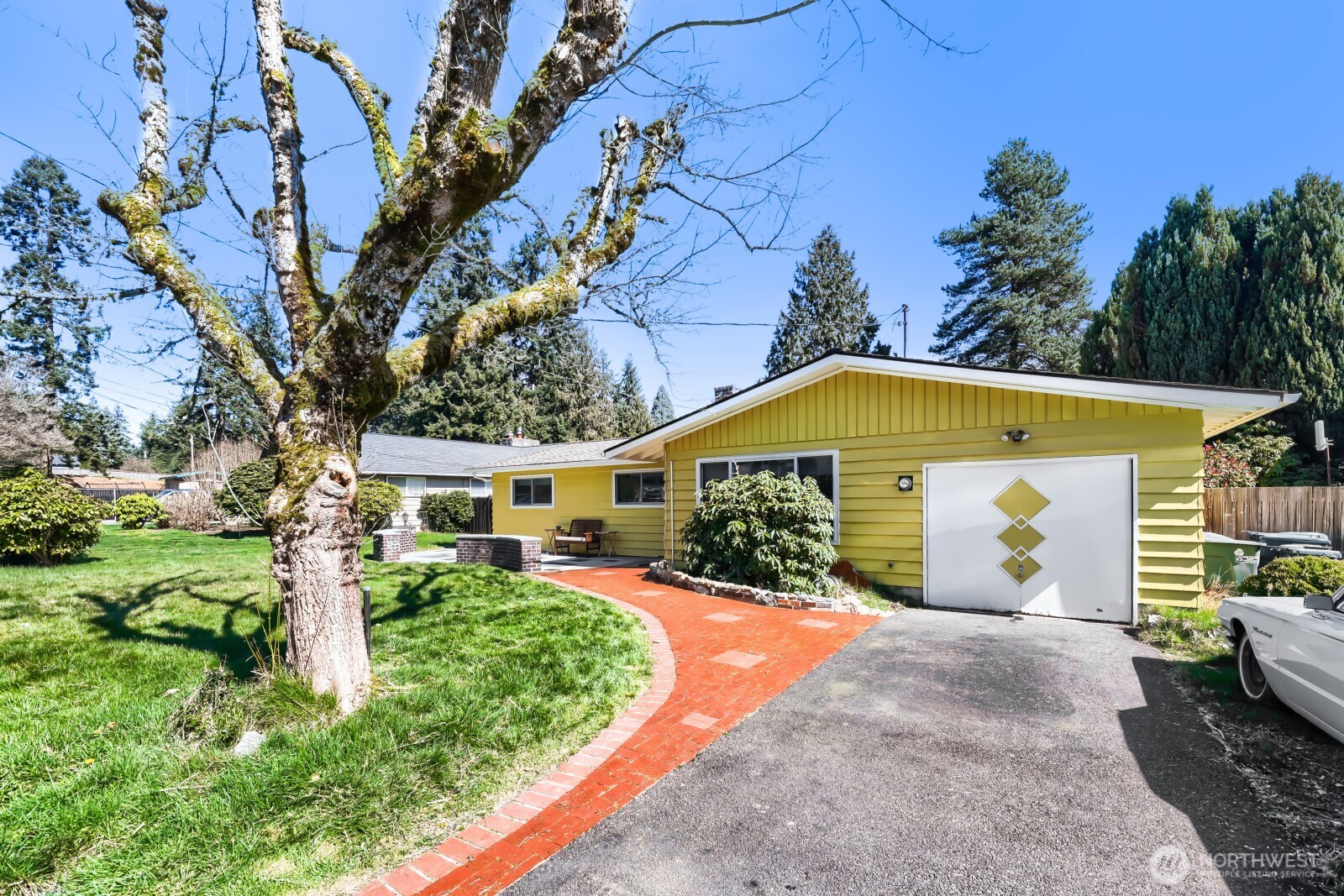 24119 78th Place W, Edmonds, WA 98026-9111