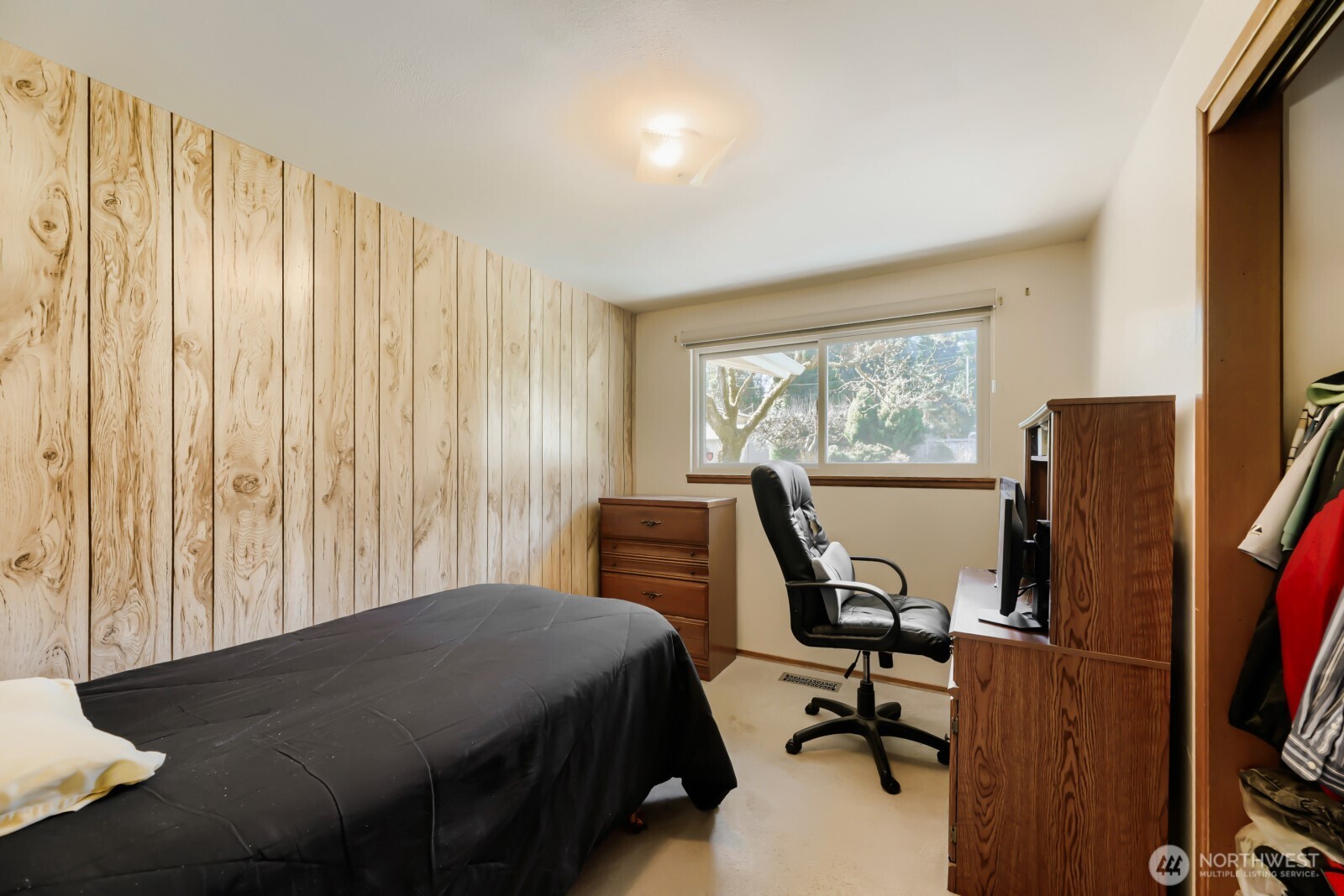 24119 78th Place W, Edmonds, WA 98026-9111