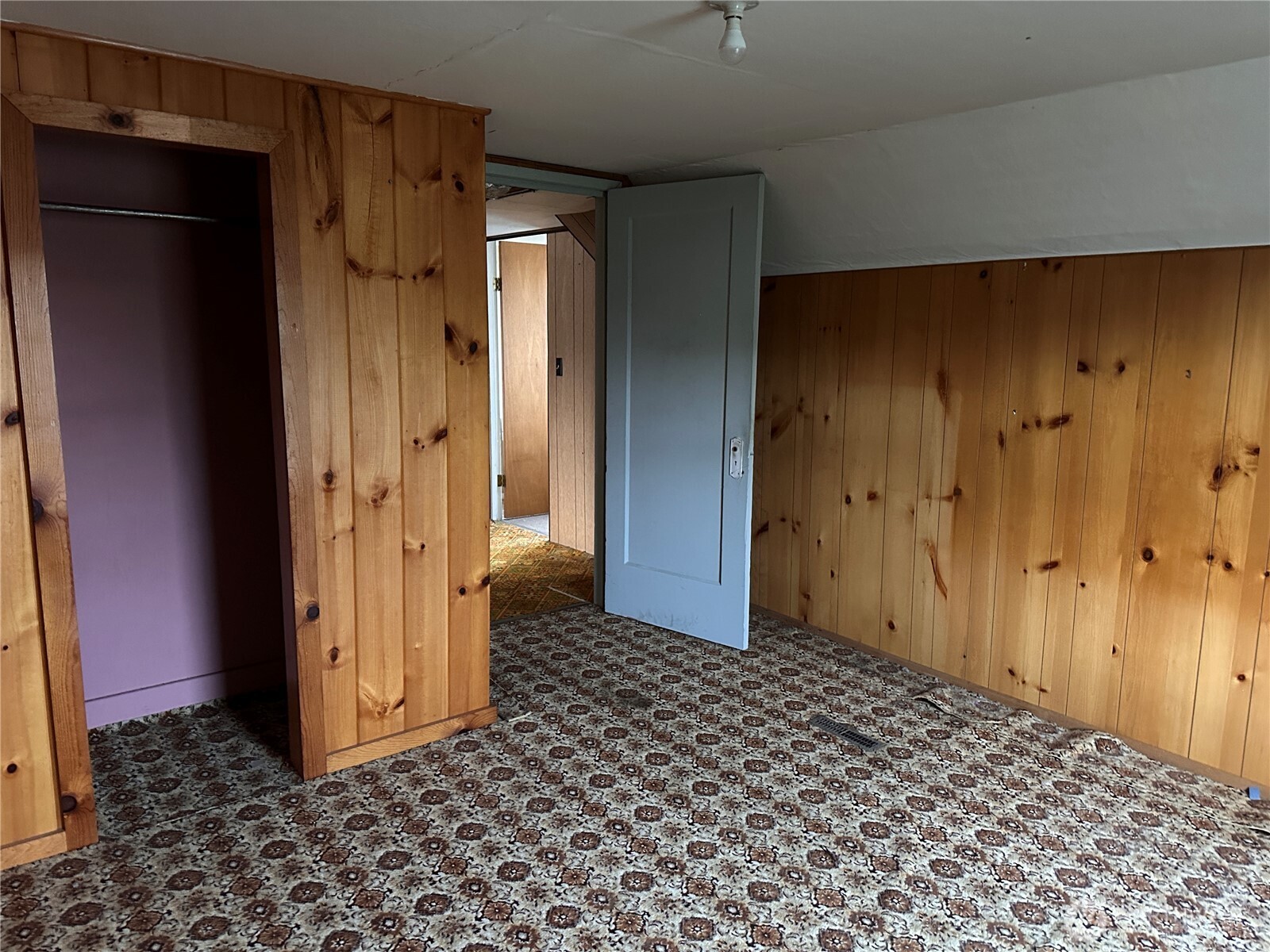 1112 4th Street , Cosmopolis, WA 98537