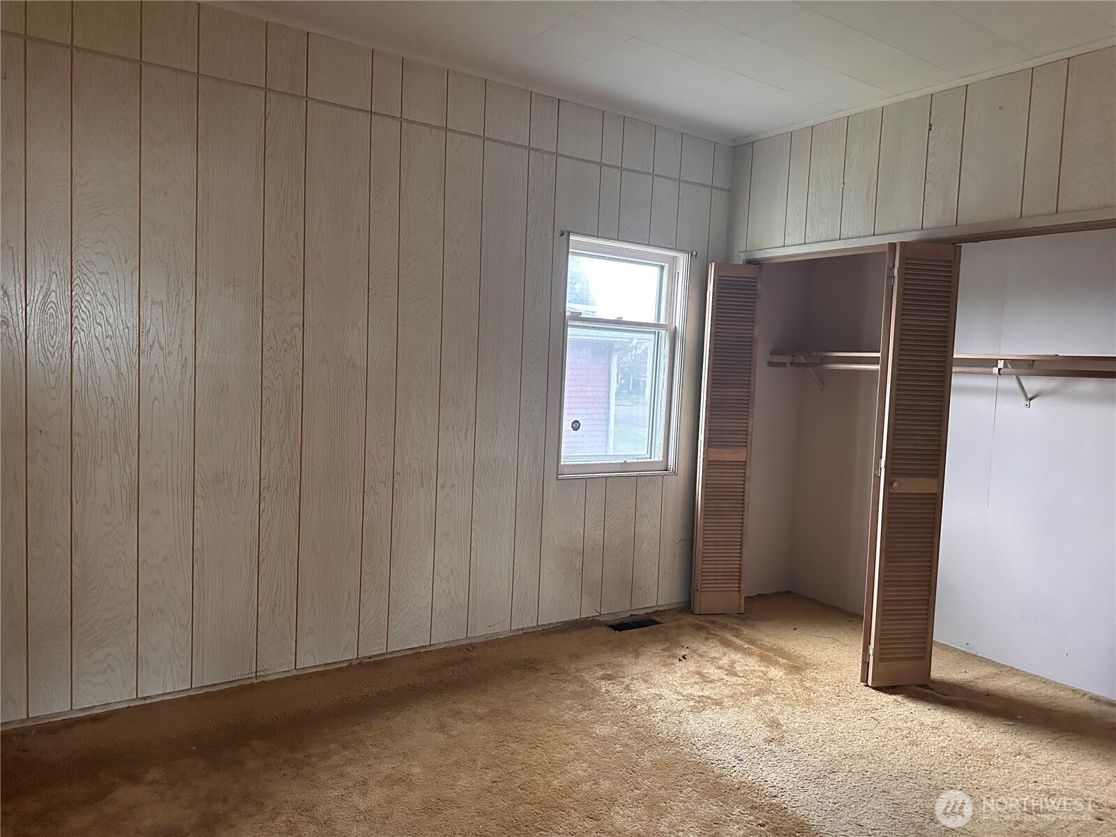 1112 4th Street , Cosmopolis, WA 98537