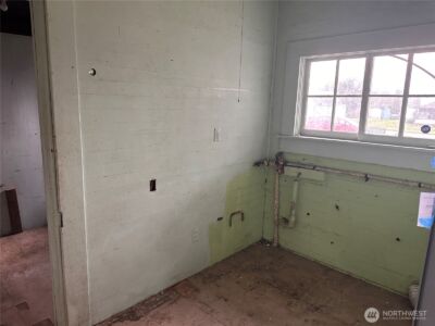 1112 4th Street , Cosmopolis, WA 98537 - Photo 24