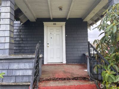 1112 4th Street , Cosmopolis, WA 98537 - Photo 3