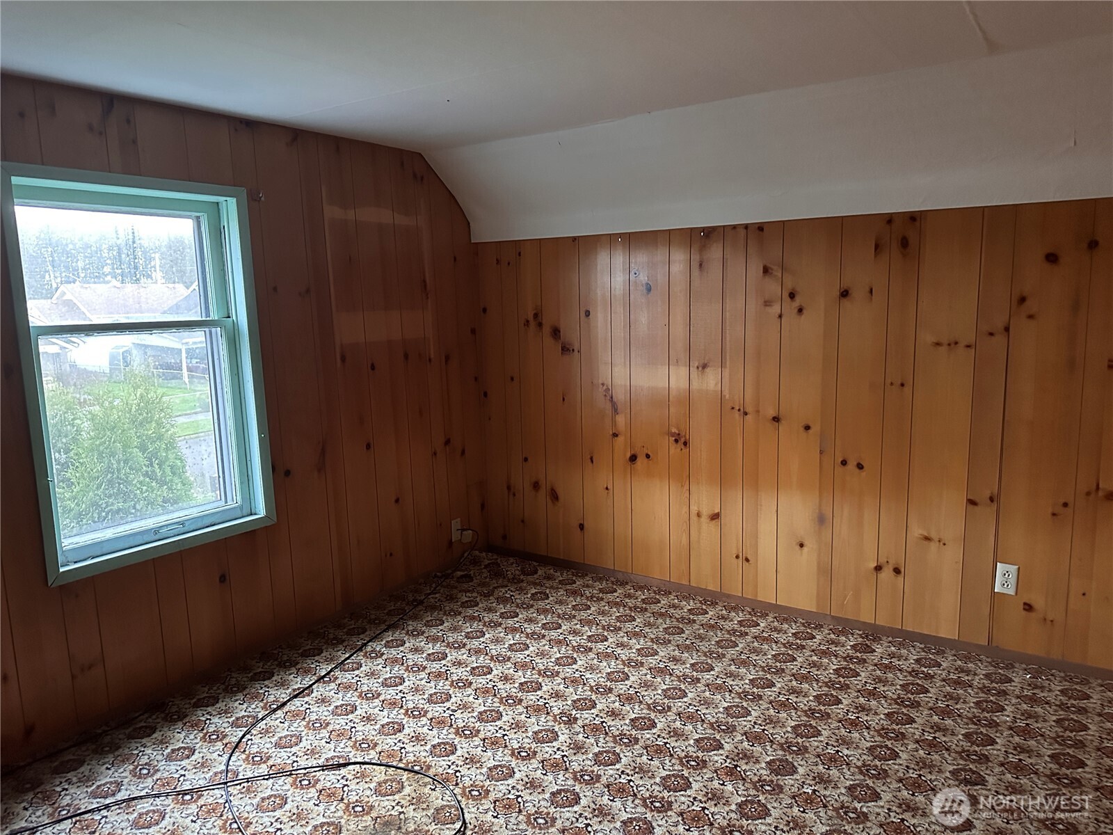 1112 4th Street , Cosmopolis, WA 98537