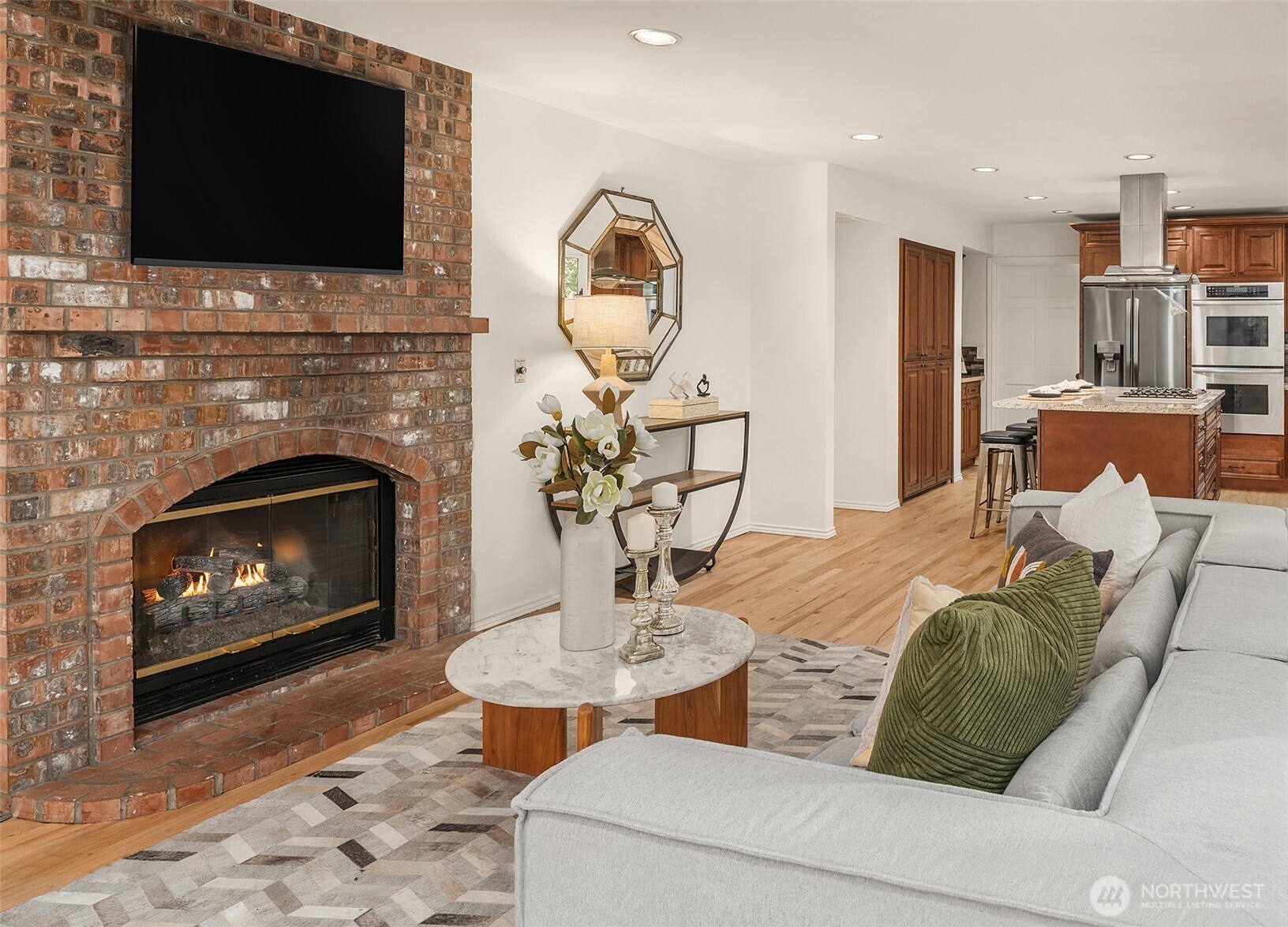 16707 NE 124th Street , Redmond, WA 98052