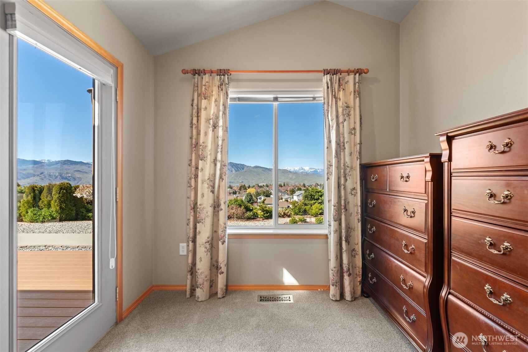 1264 Wheatridge Drive , East Wenatchee, WA 98802