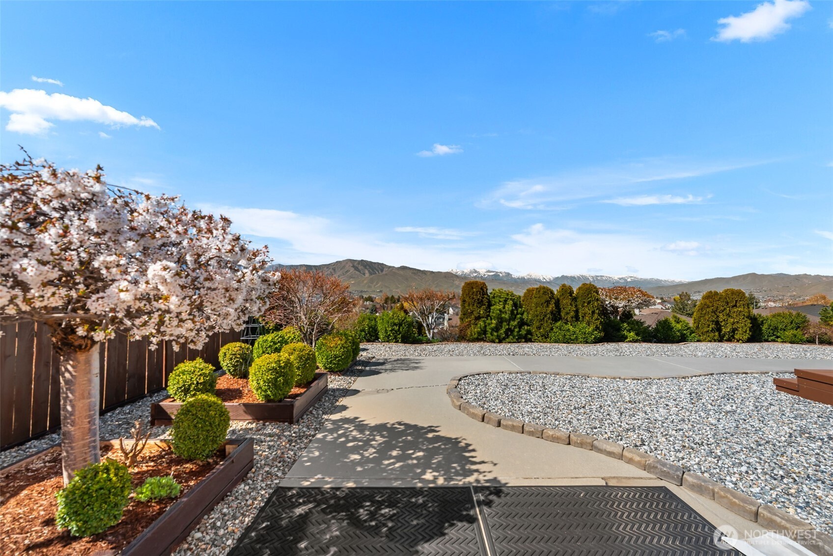 1264 Wheatridge Drive , East Wenatchee, WA 98802