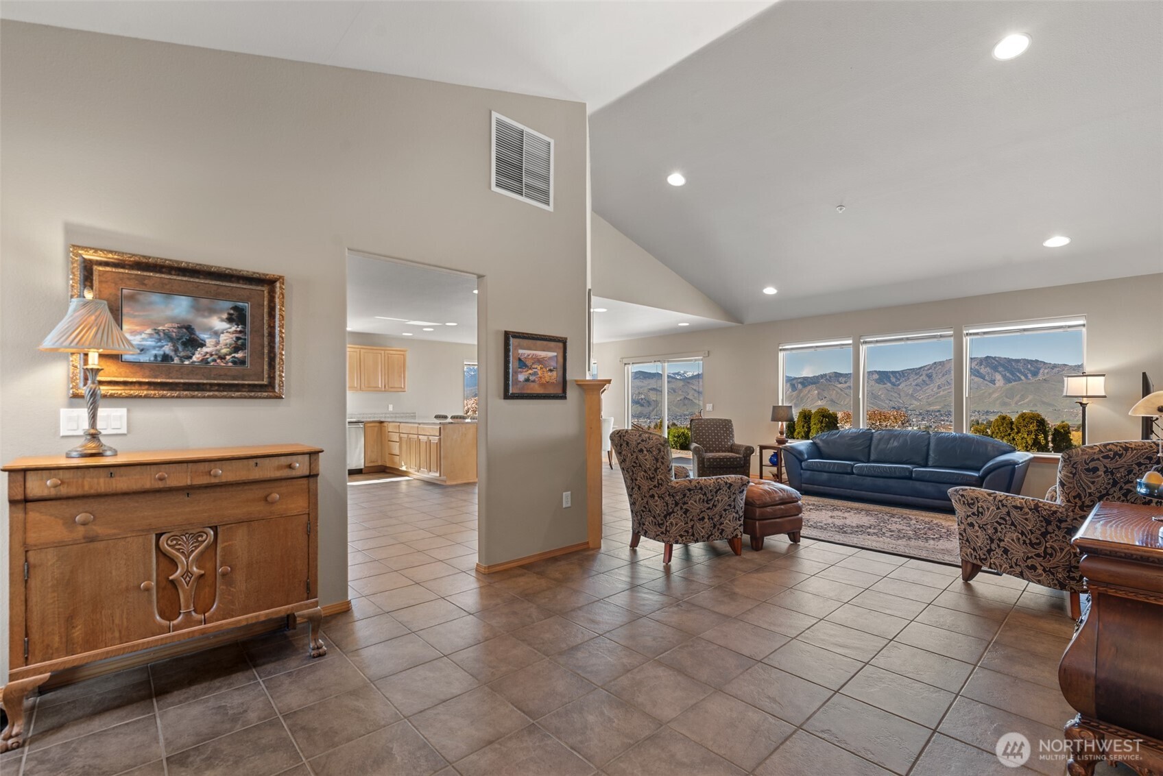 1264 Wheatridge Drive , East Wenatchee, WA 98802