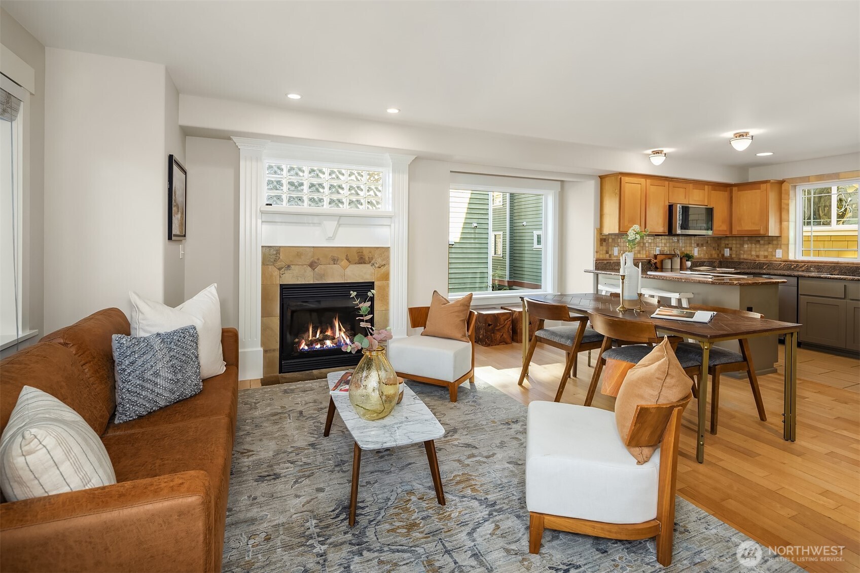 739 N 94th Street #B, Seattle, WA 98103