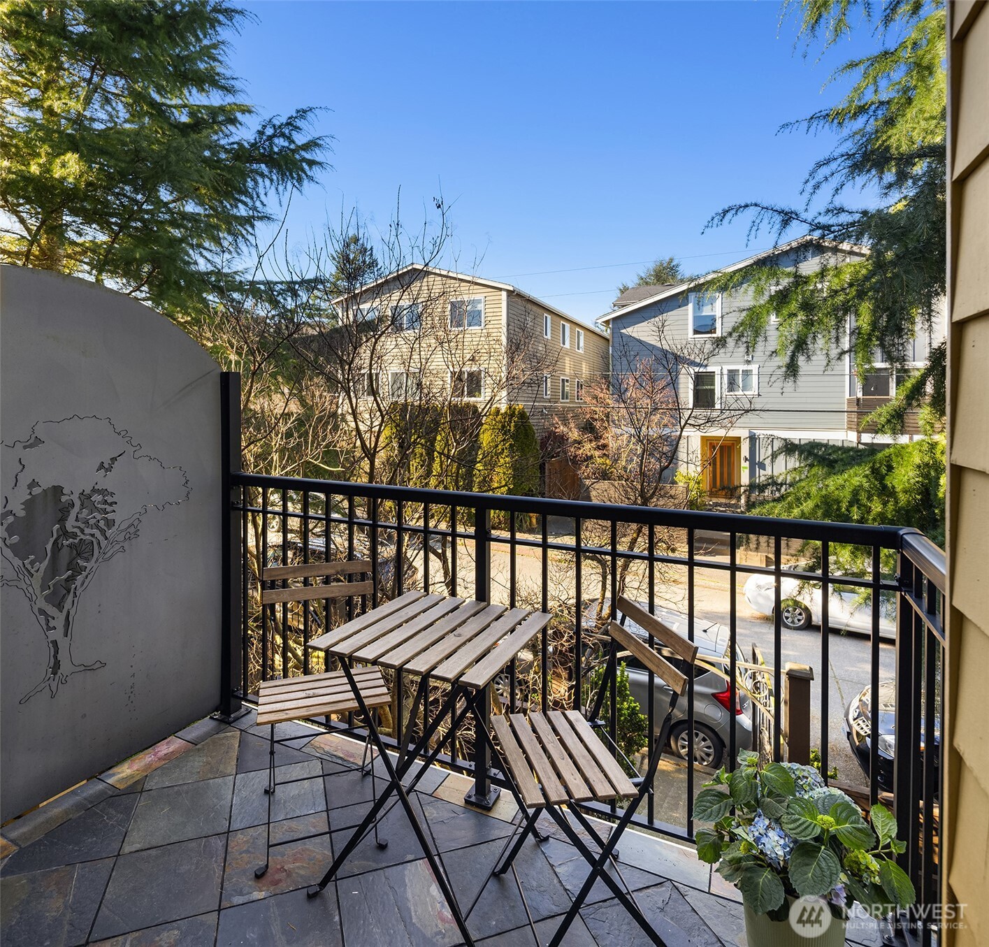 739 N 94th Street #B, Seattle, WA 98103