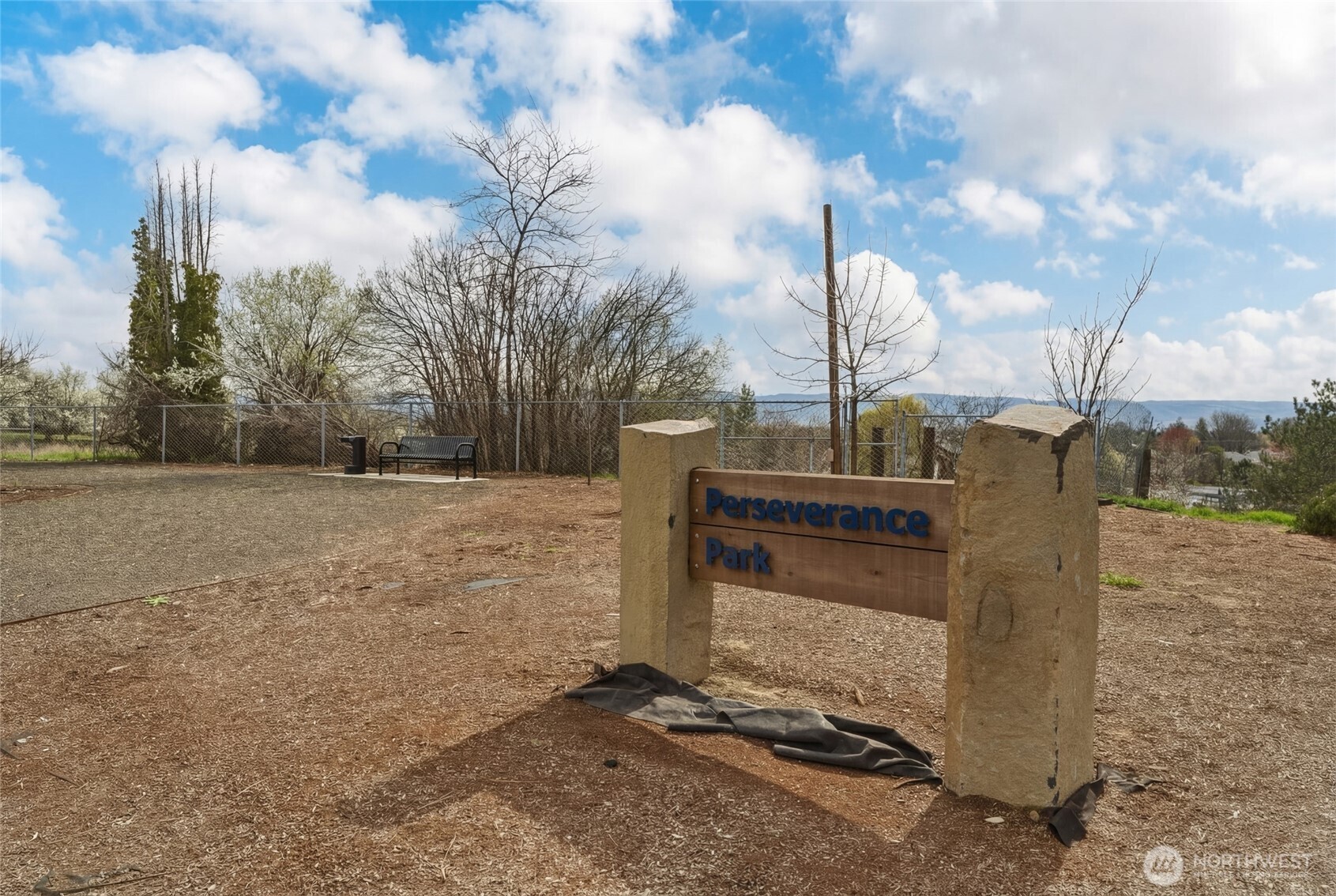 950 SE 12th Street , College Place, WA 99324