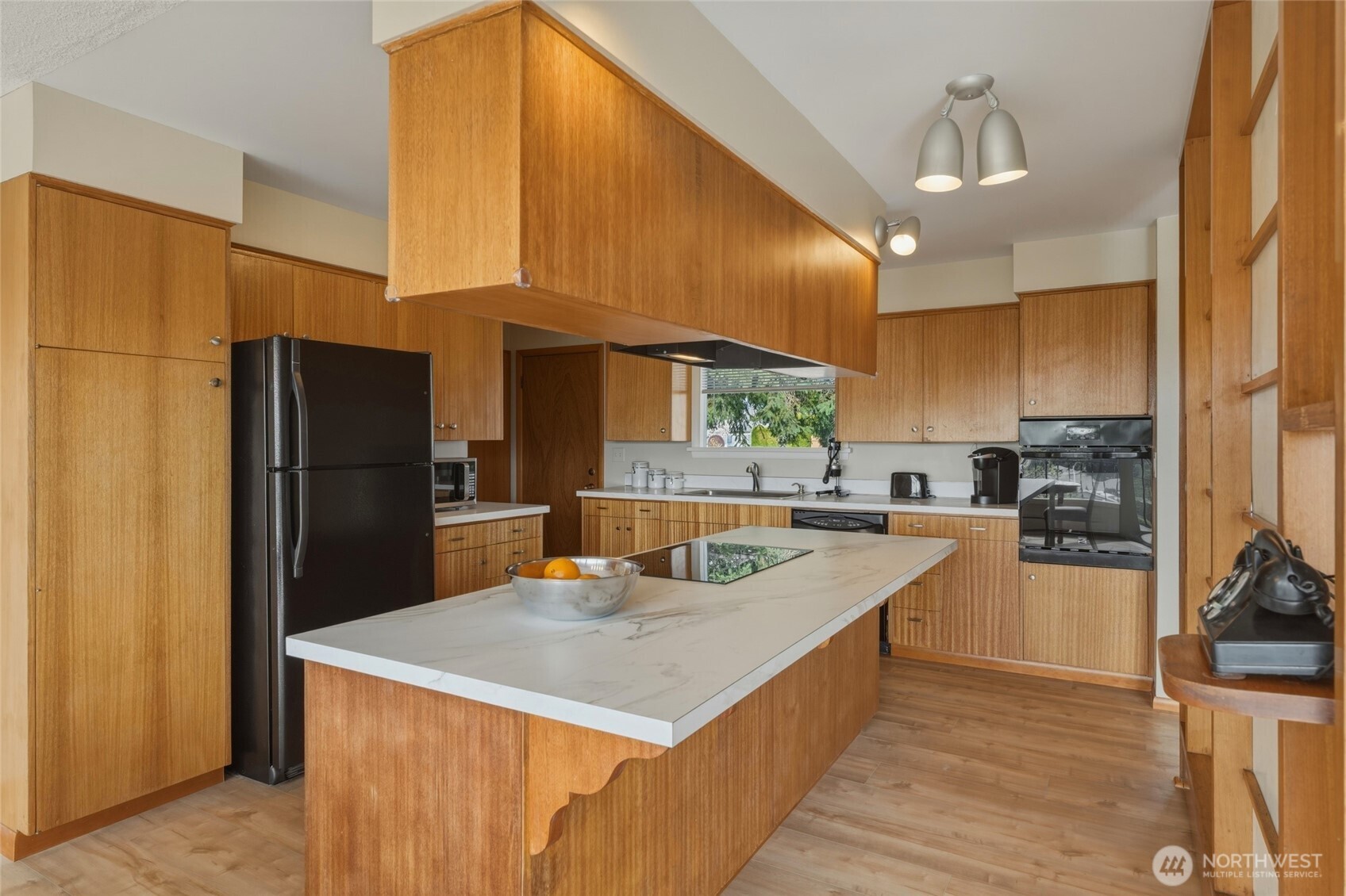 950 SE 12th Street , College Place, WA 99324