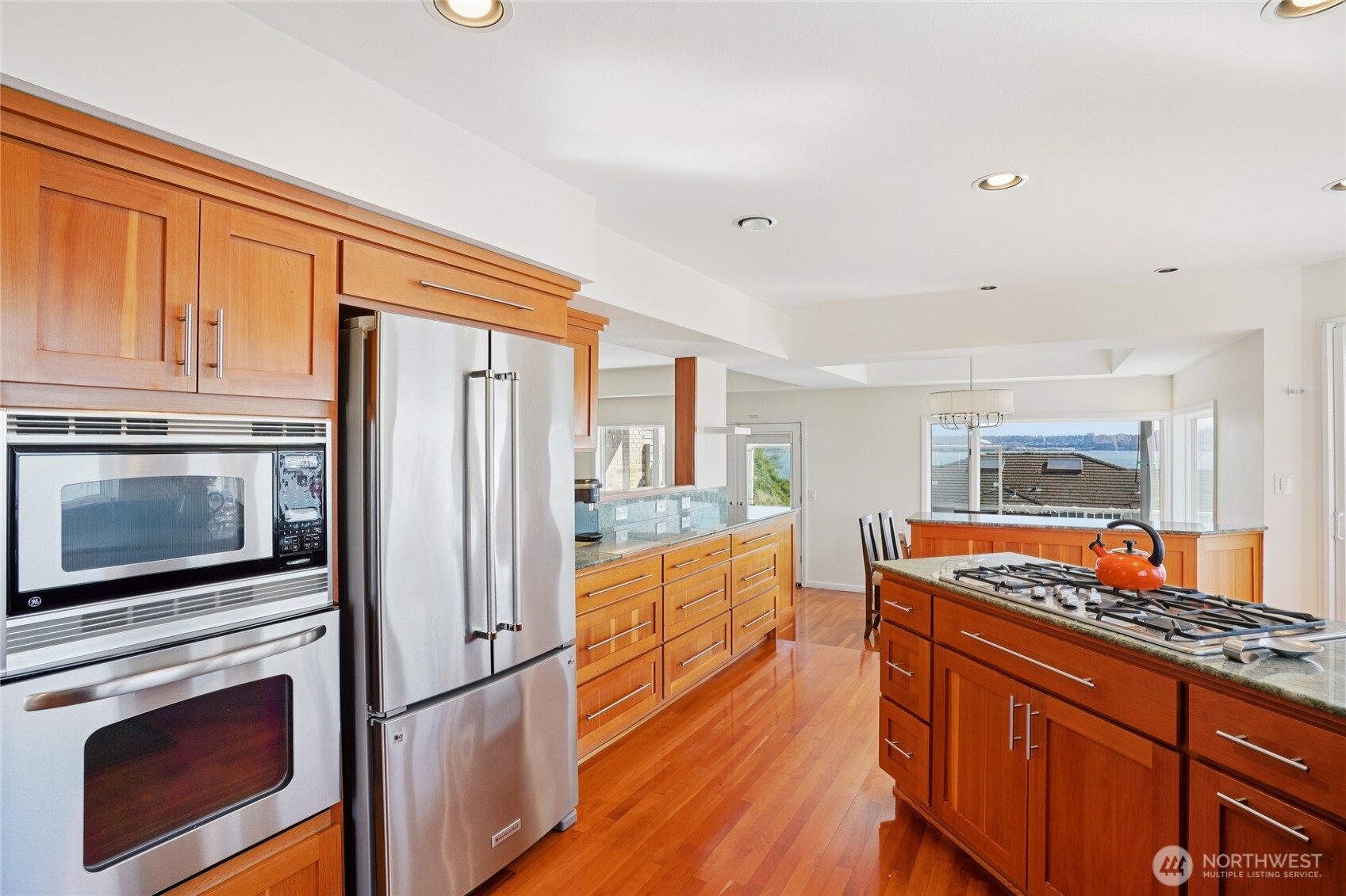 6412 E Side Drive NE #S, Tacoma, WA 98422