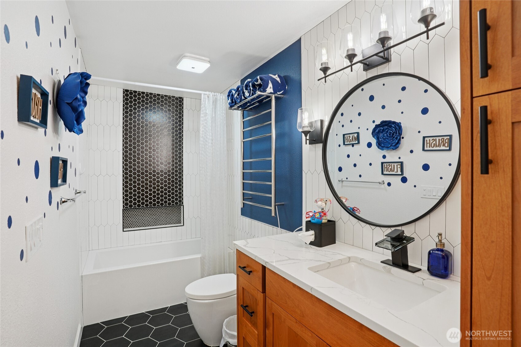 6412 E Side Drive NE #S, Tacoma, WA 98422