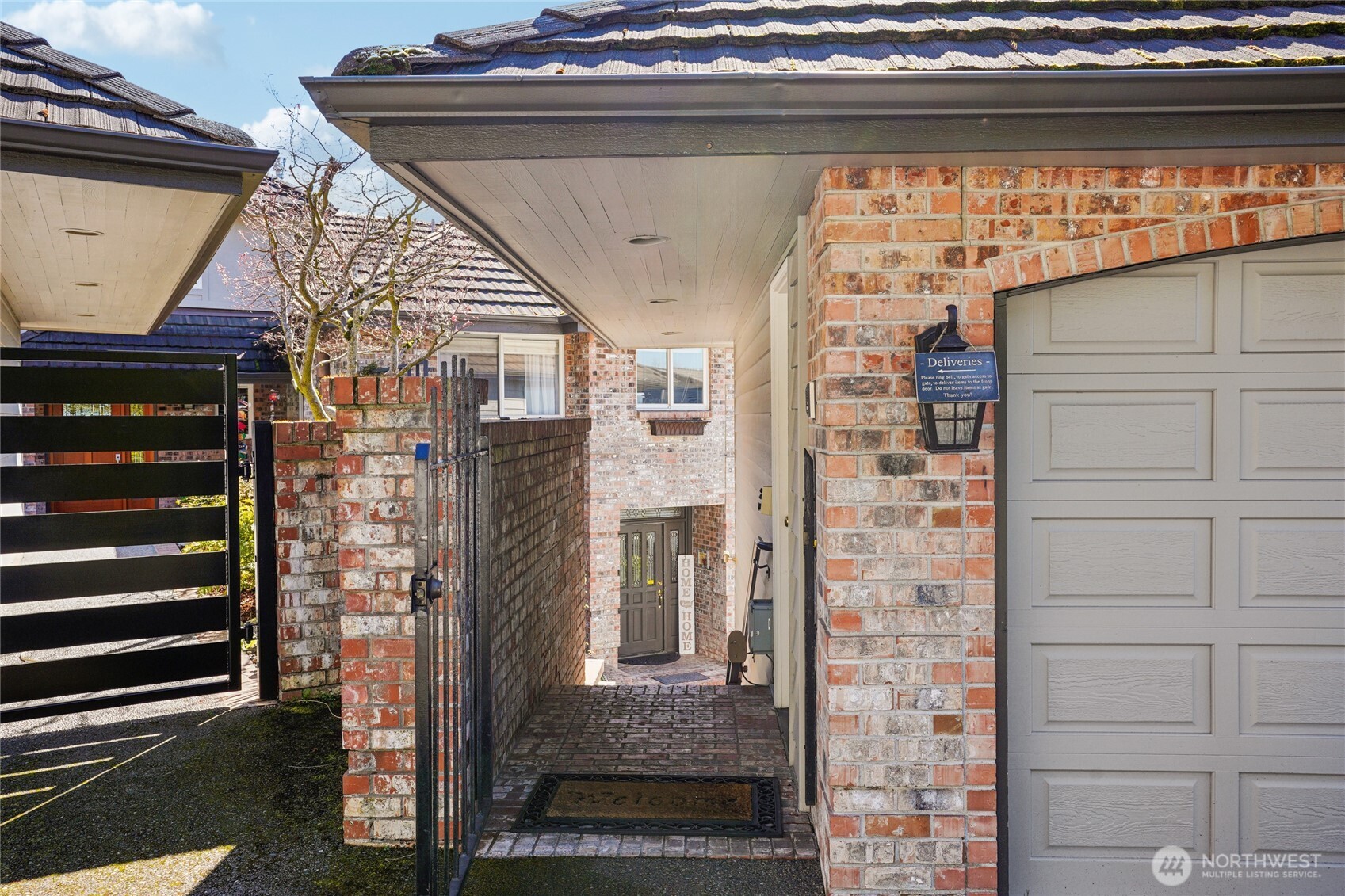 6412 E Side Drive NE #S, Tacoma, WA 98422