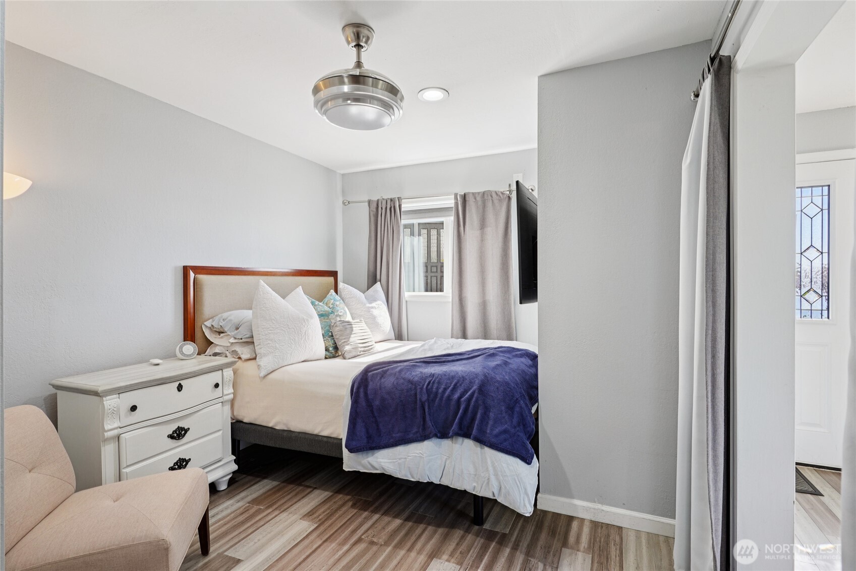 6412 E Side Drive NE #S, Tacoma, WA 98422