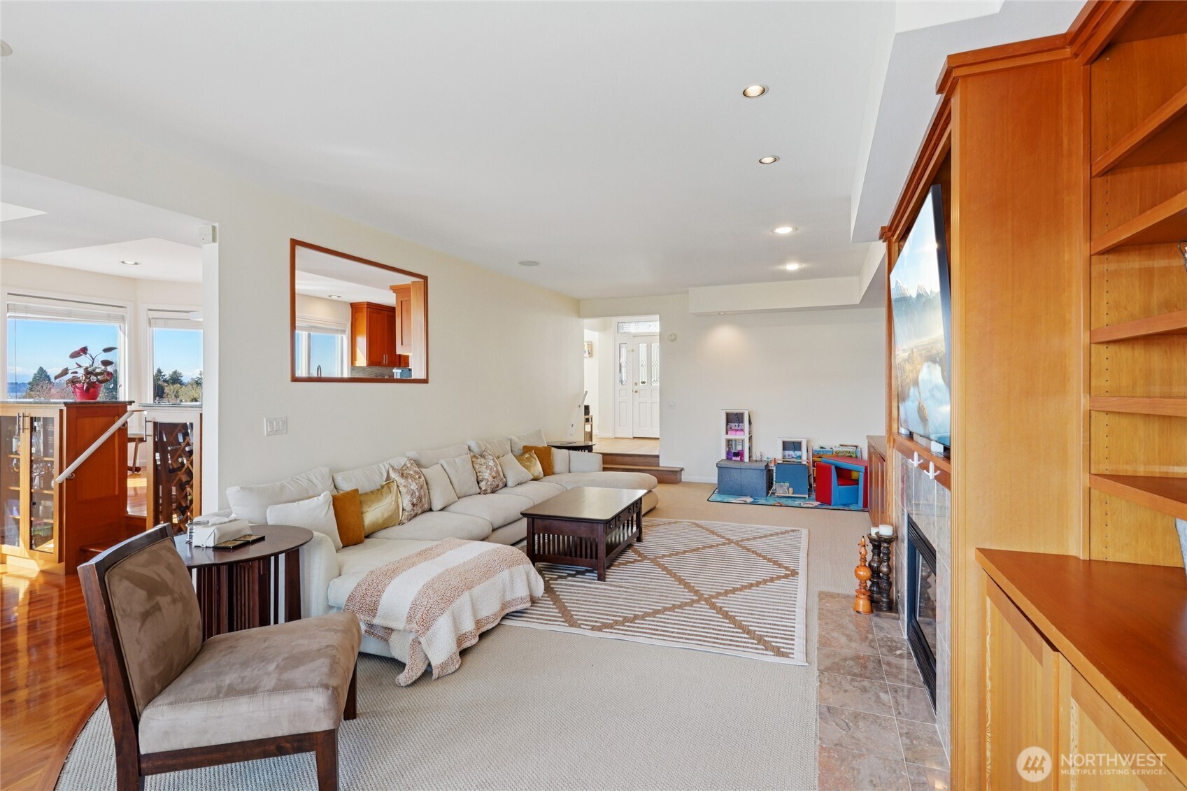 6412 E Side Drive NE #S, Tacoma, WA 98422