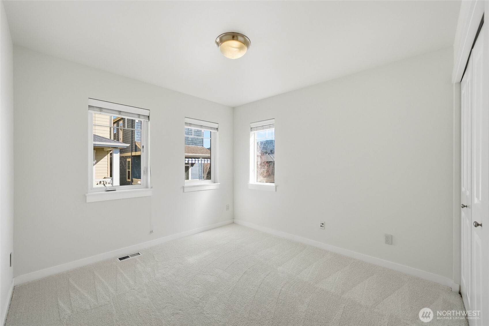 1757 9th Court NE, Issaquah, WA 98029