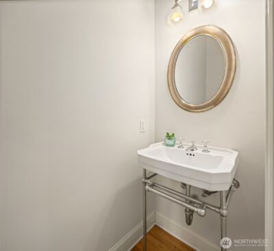 928 17th Avenue E, Seattle, WA 98112 - Photo 16