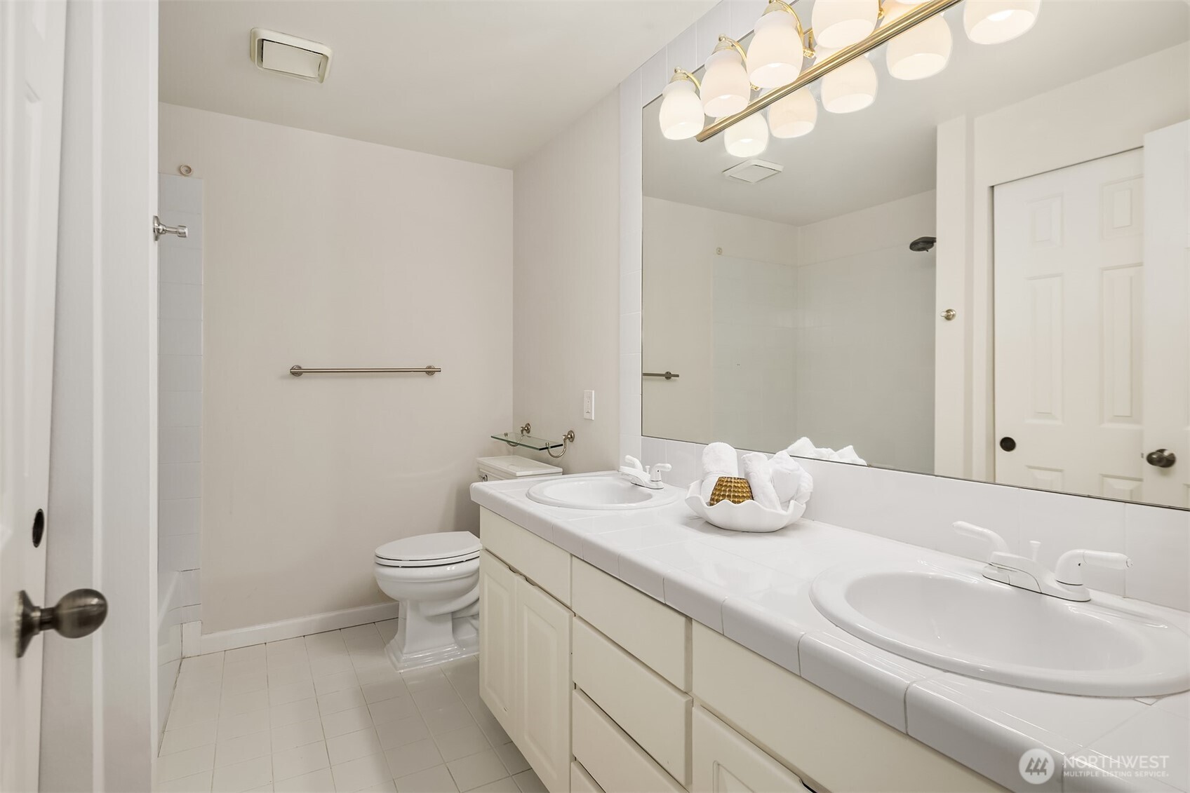 928 17th Avenue E, Seattle, WA 98112