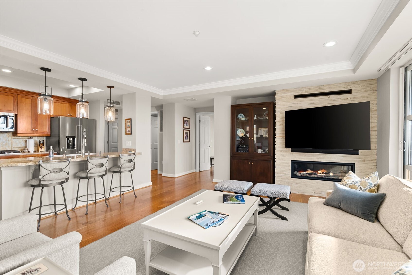 10047 Main Street #410, Bellevue, WA 98004