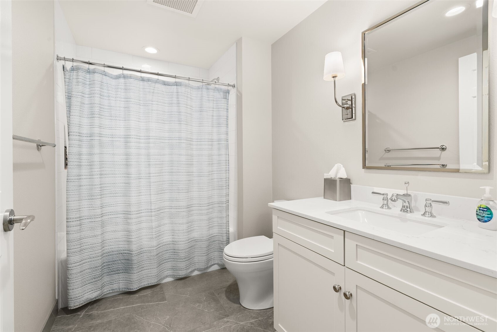 10047 Main Street #410, Bellevue, WA 98004