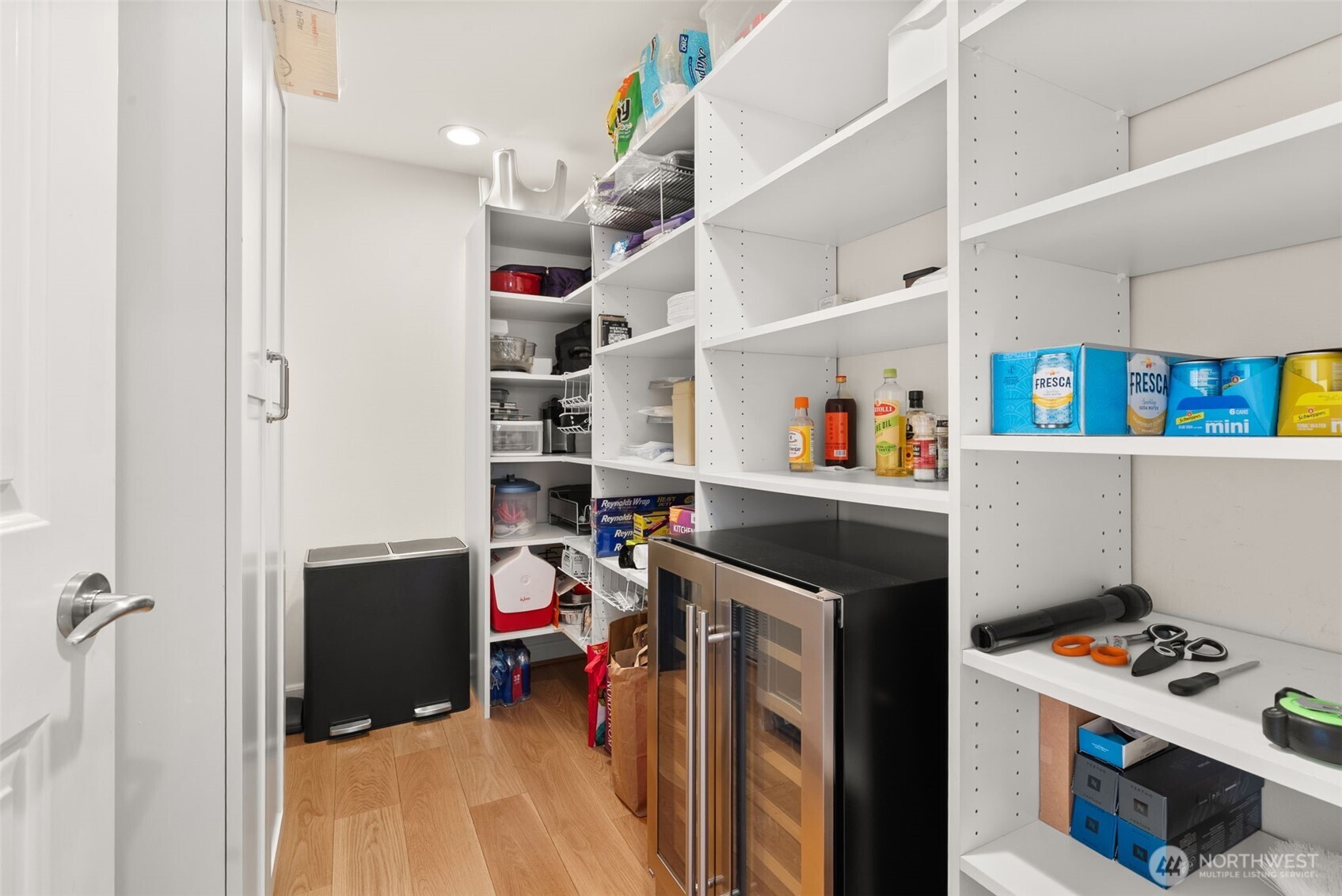 10047 Main Street #410, Bellevue, WA 98004