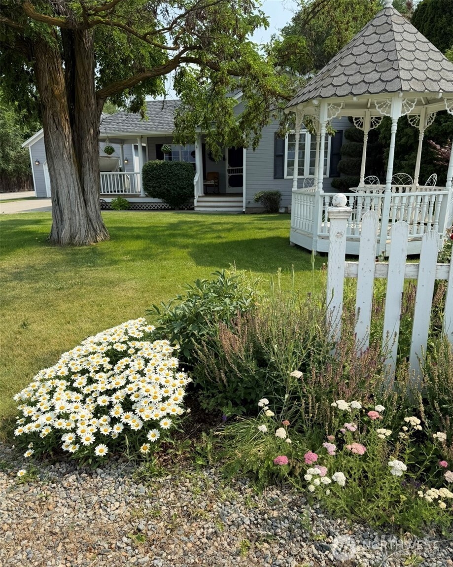432 5th Avenue , Oroville, WA 98844