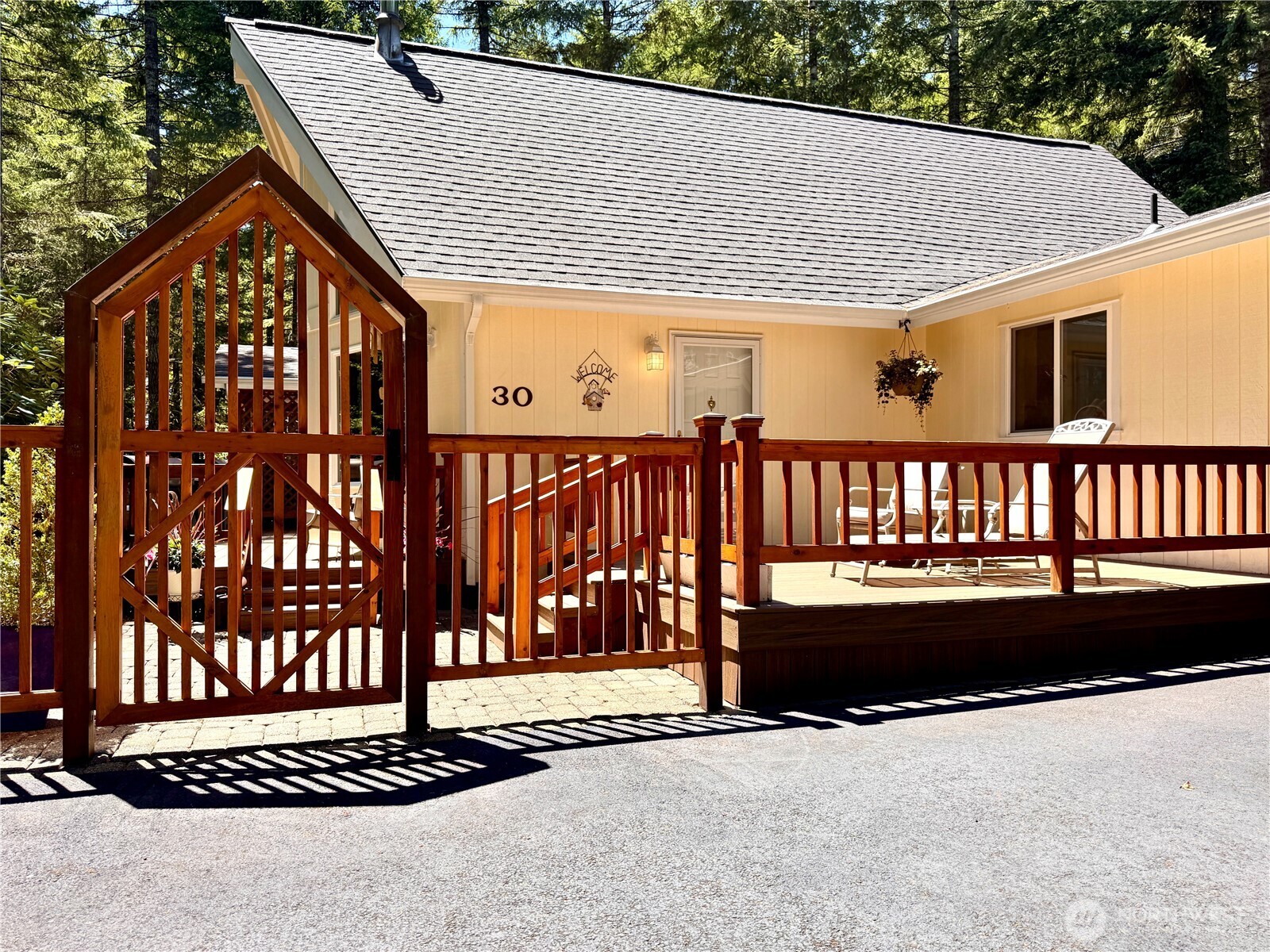 30 E Hemlock Lane , Union, WA 98592