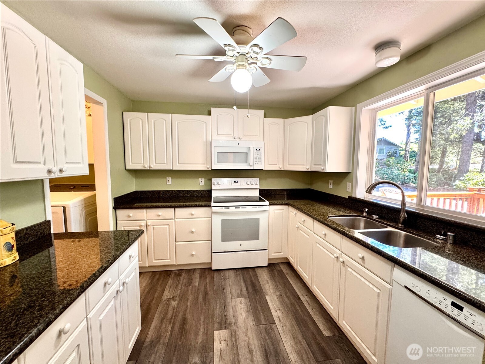 30 E Hemlock Lane , Union, WA 98592