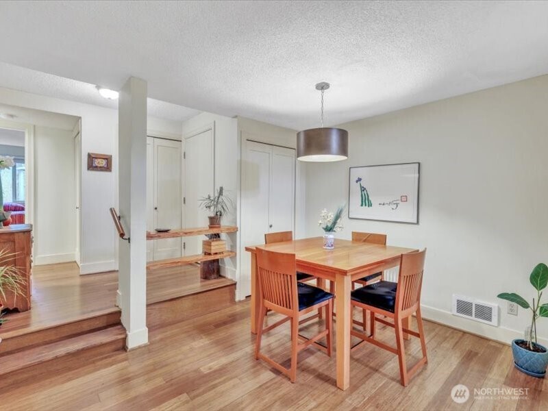 4629 W Lake Sammamish Parkway SE #H206, Issaquah, WA 98027